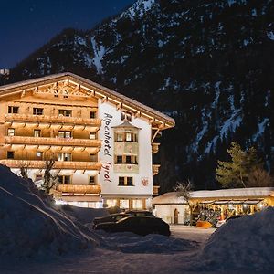 Alpenhotel Tyrol - B&B Konzepthotel - Adults Only